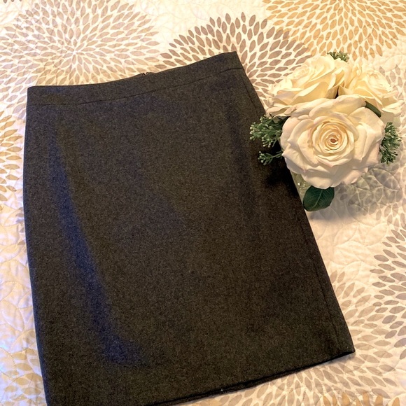 J. Crew Dresses & Skirts - J Crew The Pencil Skirt in wool blend. NWT new with tag. Gray.